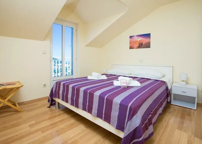 Solis Occasus Apartment